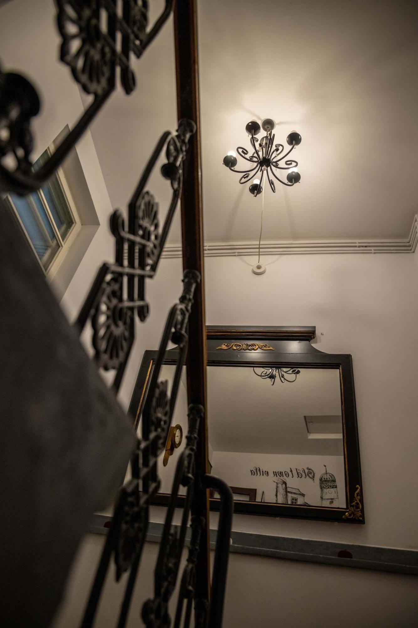 Oldtownvilla Studio Central Sibiu Bagian luar foto