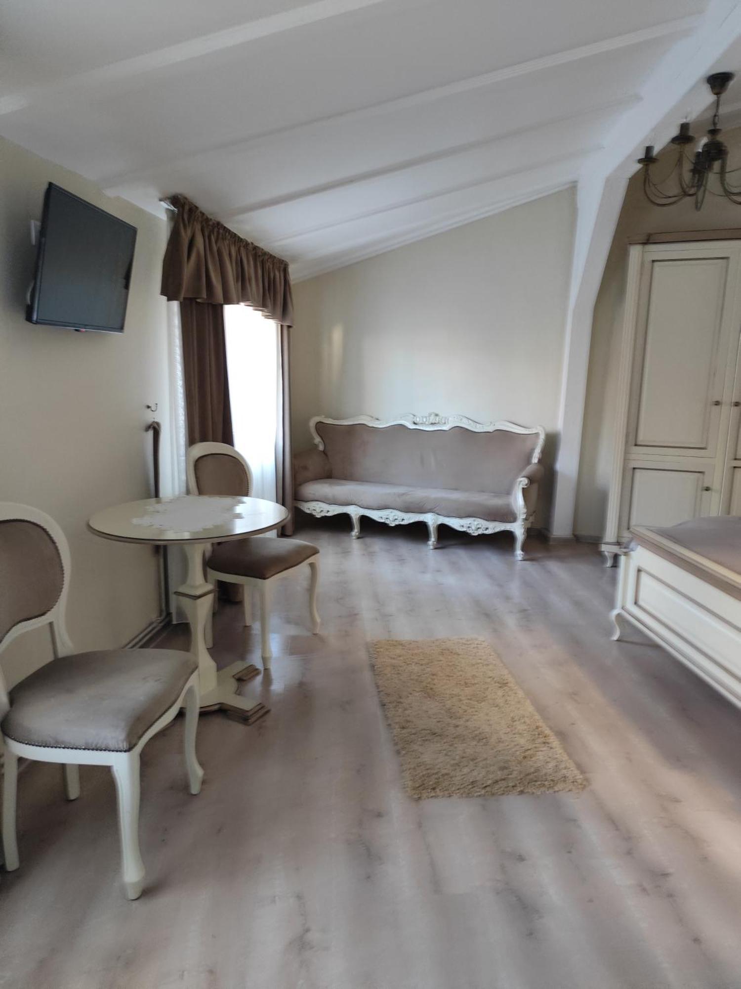 Oldtownvilla Studio Central Sibiu Bagian luar foto