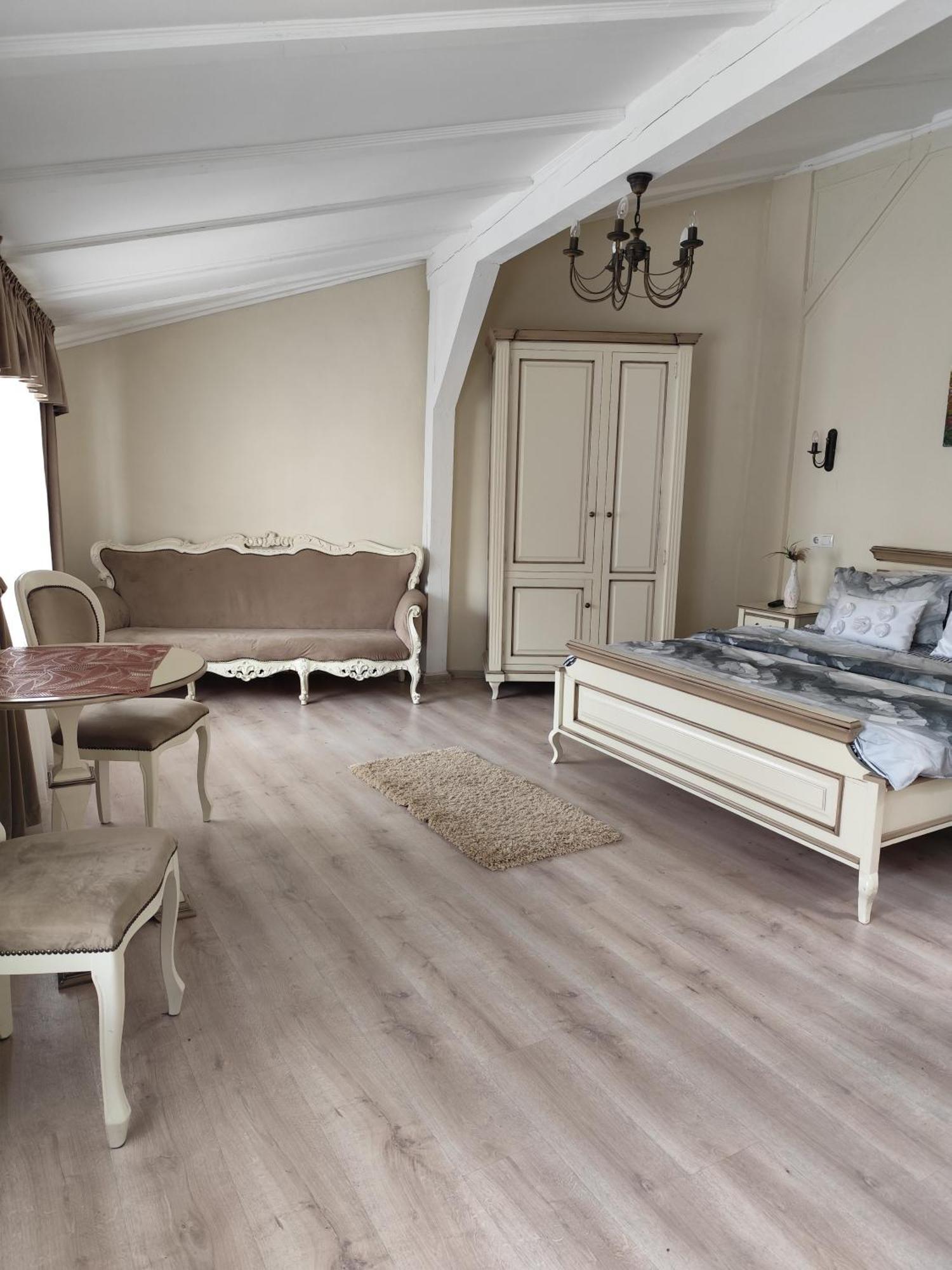 Oldtownvilla Studio Central Sibiu Bagian luar foto